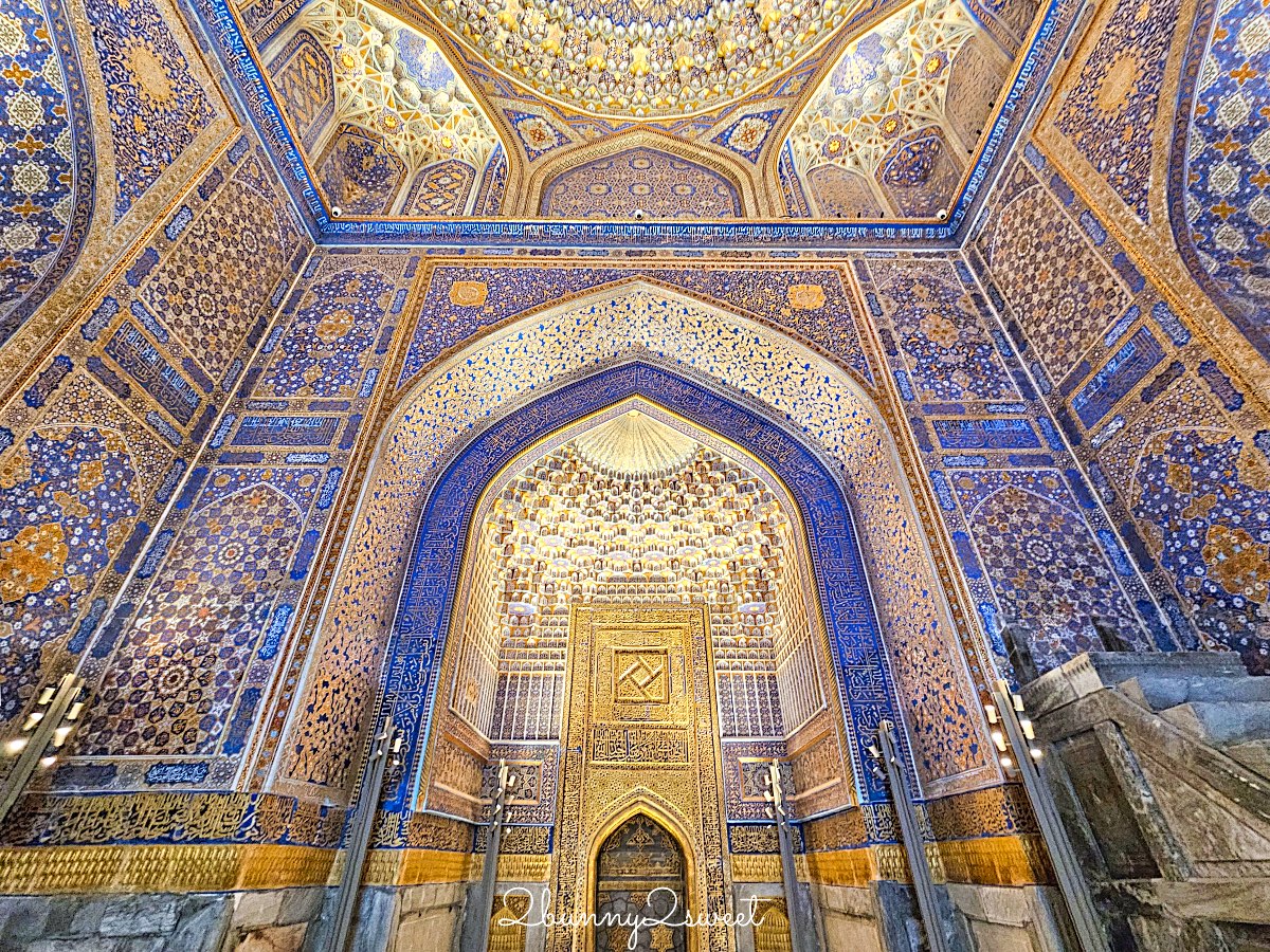 【雷吉斯坦廣場 Registan Square】撒馬爾罕必訪地標,三大學院、門票交通、夜景燈光秀、換裝體驗全攻略 @兔兒毛毛姊妹花 【雷吉斯坦廣場 Registan Square】撒馬爾罕必訪地標,三大學院、門票交通、夜景燈光秀、換裝體驗全攻略 @兔兒毛毛姊妹花