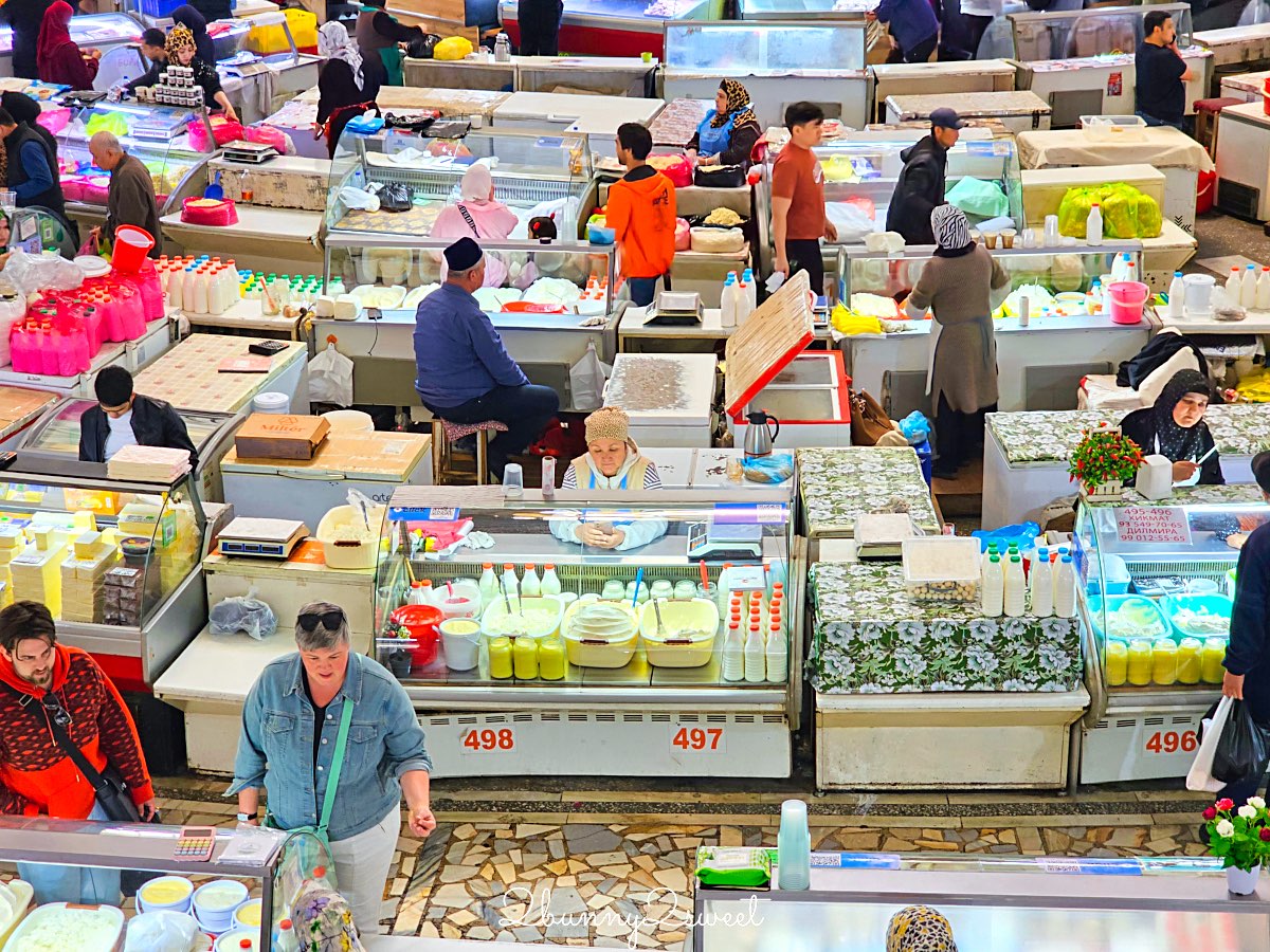 【Chorsu Bazaar 楚蘇市場】塔什干景點推薦｜藍色穹頂傳統市場、果乾堅果、窯烤麵包必買 @兔兒毛毛姊妹花