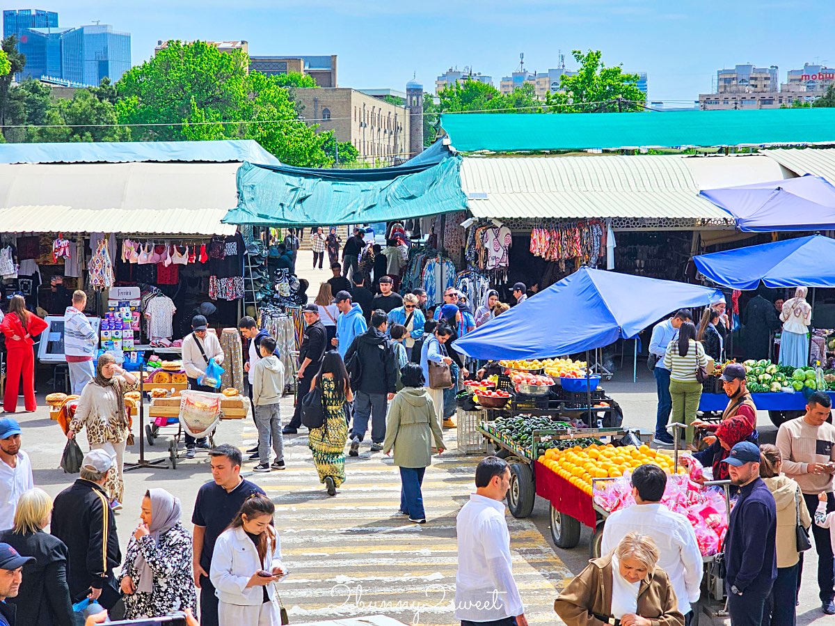 【Chorsu Bazaar 楚蘇市場】塔什干景點推薦｜藍色穹頂傳統市場、果乾堅果、窯烤麵包必買 @兔兒毛毛姊妹花