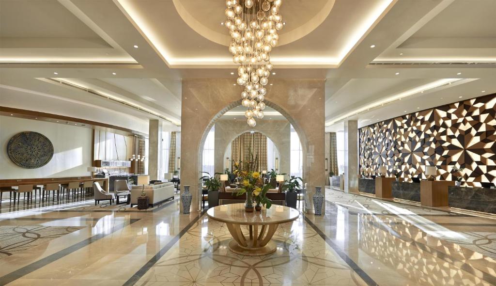 【Hyatt Regency Tashkent 塔什干凱悅酒店】塔什干市中心五星飯店推薦：泳池Spa＋完整設施住宿開箱 @兔兒毛毛姊妹花