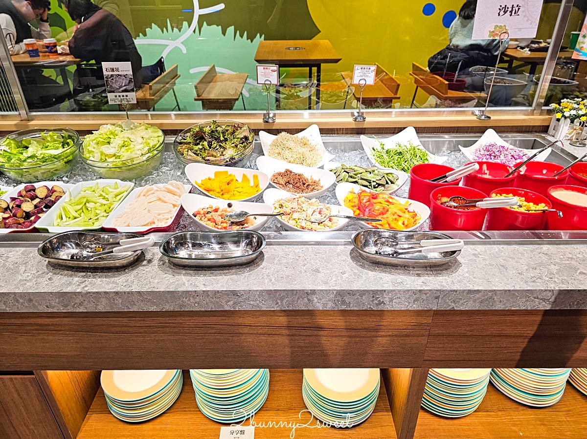 【橫濱牛排台北松菸誠品店】國父紀念館美食：大巨蛋附近日系牛排餐廳，自助吧吃到飽 @兔兒毛毛姊妹花
