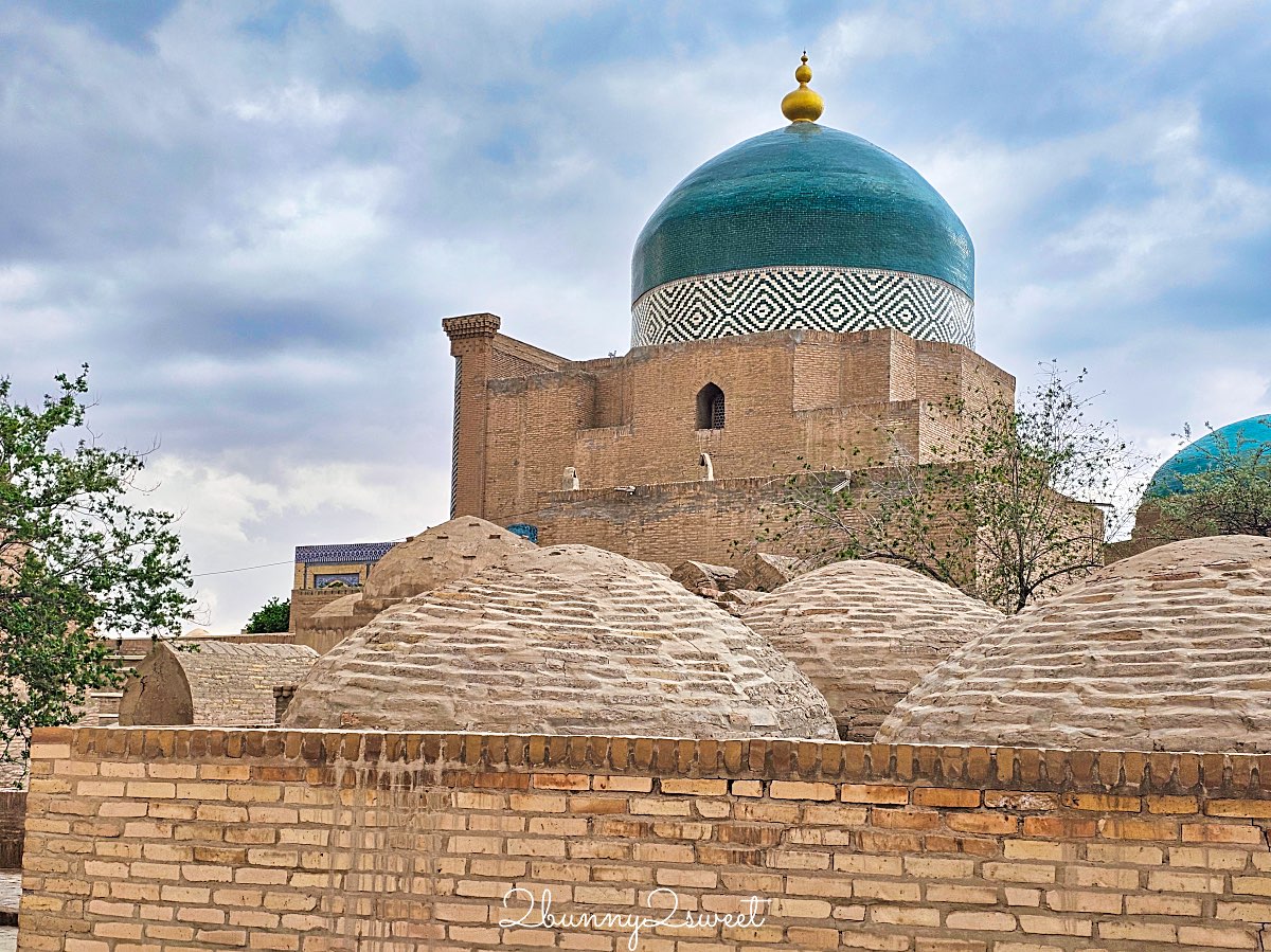 【帕拉萬·馬哈穆德陵墓 Pakhlavan Makhmud Mausoleum】希瓦古城最美綠色圓頂,走進絕美滿版青花瓷磚空間 @兔兒毛毛姊妹花 【帕拉萬·馬哈穆德陵墓 Pakhlavan Makhmud Mausoleum】希瓦古城最美綠色圓頂,走進絕美滿版青花瓷磚空間 @兔兒毛毛姊妹花