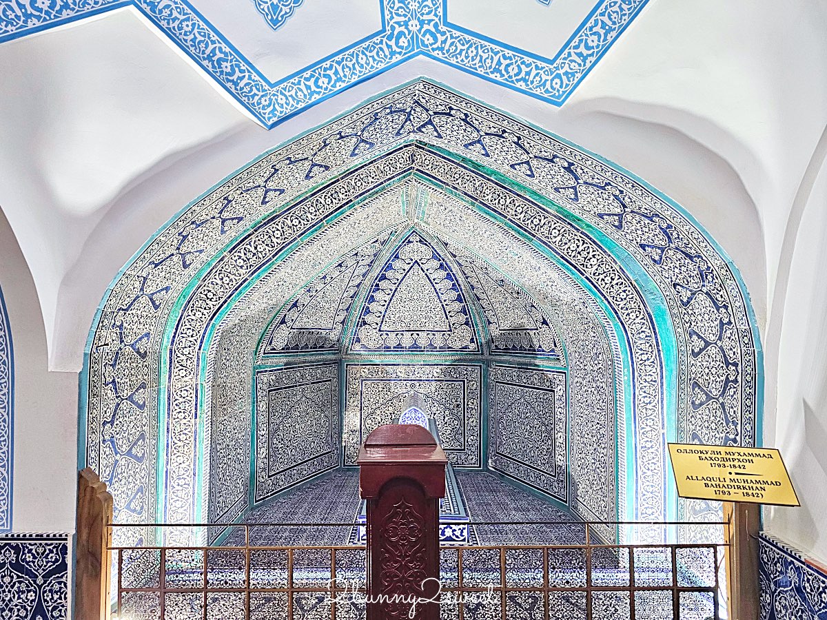 【帕拉萬·馬哈穆德陵墓 Pakhlavan Makhmud Mausoleum】希瓦古城最美綠色圓頂,走進絕美滿版青花瓷磚空間 @兔兒毛毛姊妹花 【帕拉萬·馬哈穆德陵墓 Pakhlavan Makhmud Mausoleum】希瓦古城最美綠色圓頂,走進絕美滿版青花瓷磚空間 @兔兒毛毛姊妹花