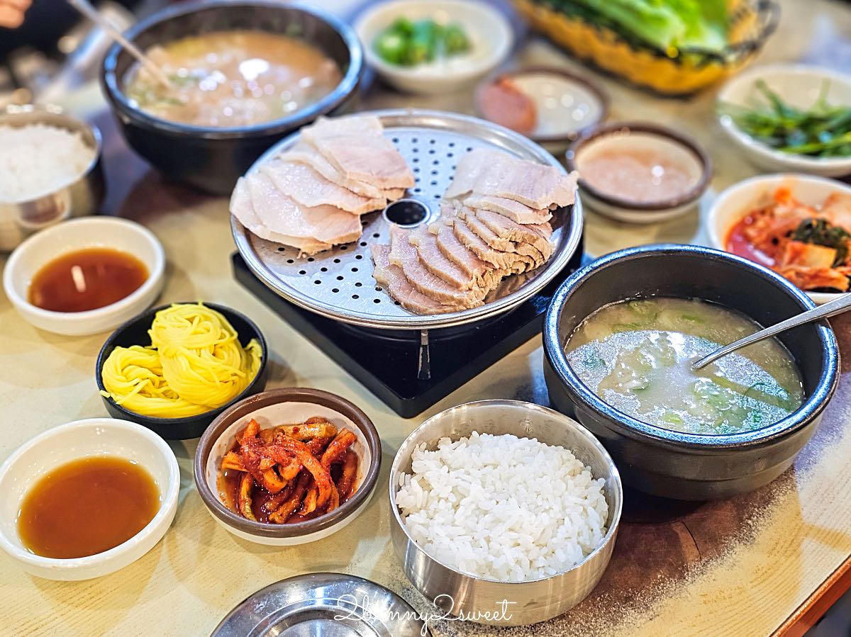 釜山西面美食》松亭三代豬肉湯飯｜西面豬肉湯飯一條街必吃70年老店，24小時營業 @兔兒毛毛姊妹花