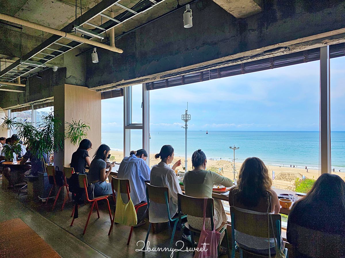 釜山海雲台海景咖啡廳 Working Holiday|海景第一排無敵窗景、班尼迪克蛋早午餐,點餐交通攻略 @兔兒毛毛姊妹花 釜山海雲台海景咖啡廳 Working Holiday|海景第一排無敵窗景、班尼迪克蛋早午餐,點餐交通攻略 @兔兒毛毛姊妹花