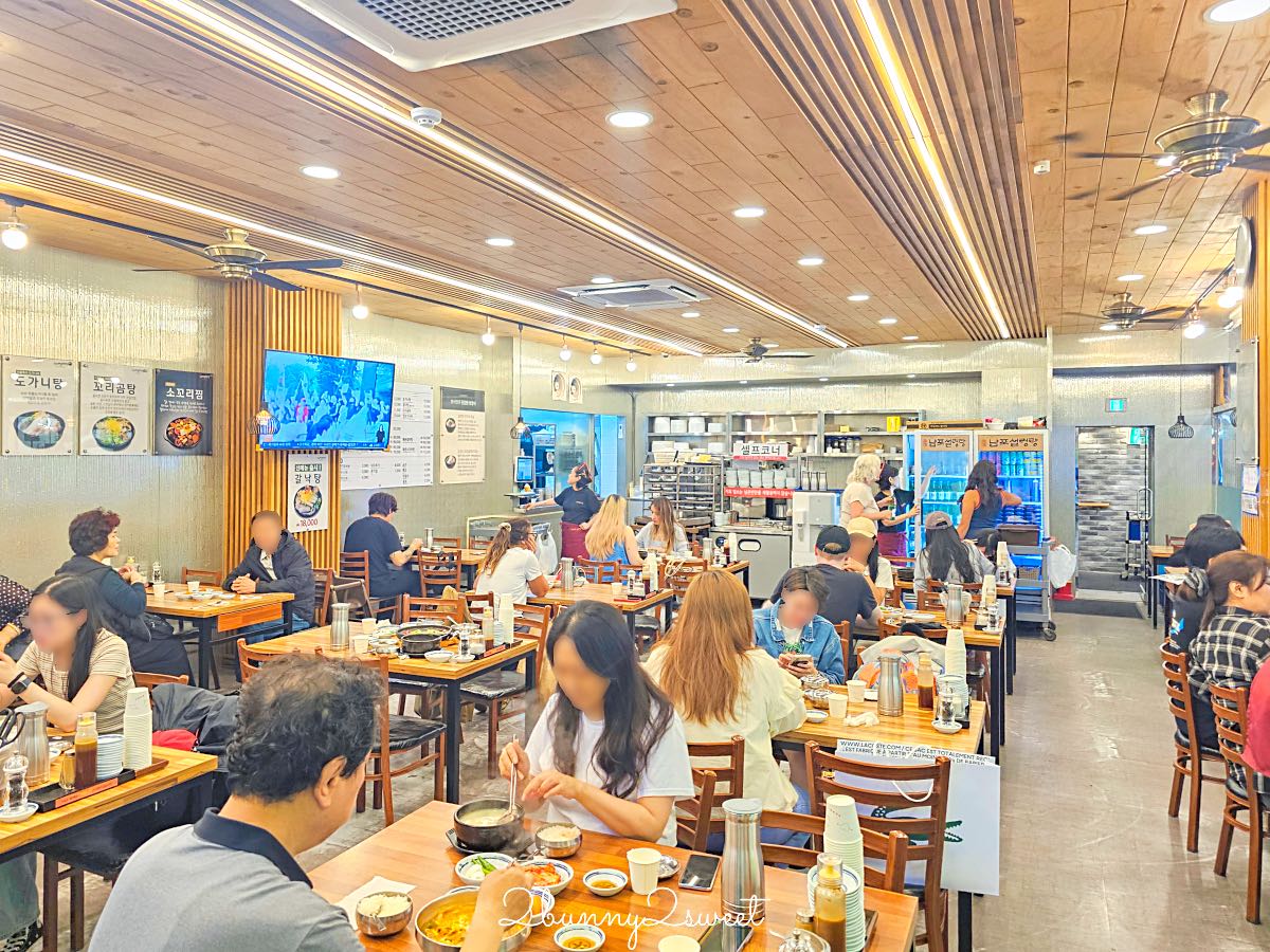 釜山南浦美食》南浦雪濃湯｜24小時營業、地鐵站步行2分鐘，有中文菜單的暖胃牛骨湯飯老店 @兔兒毛毛姊妹花