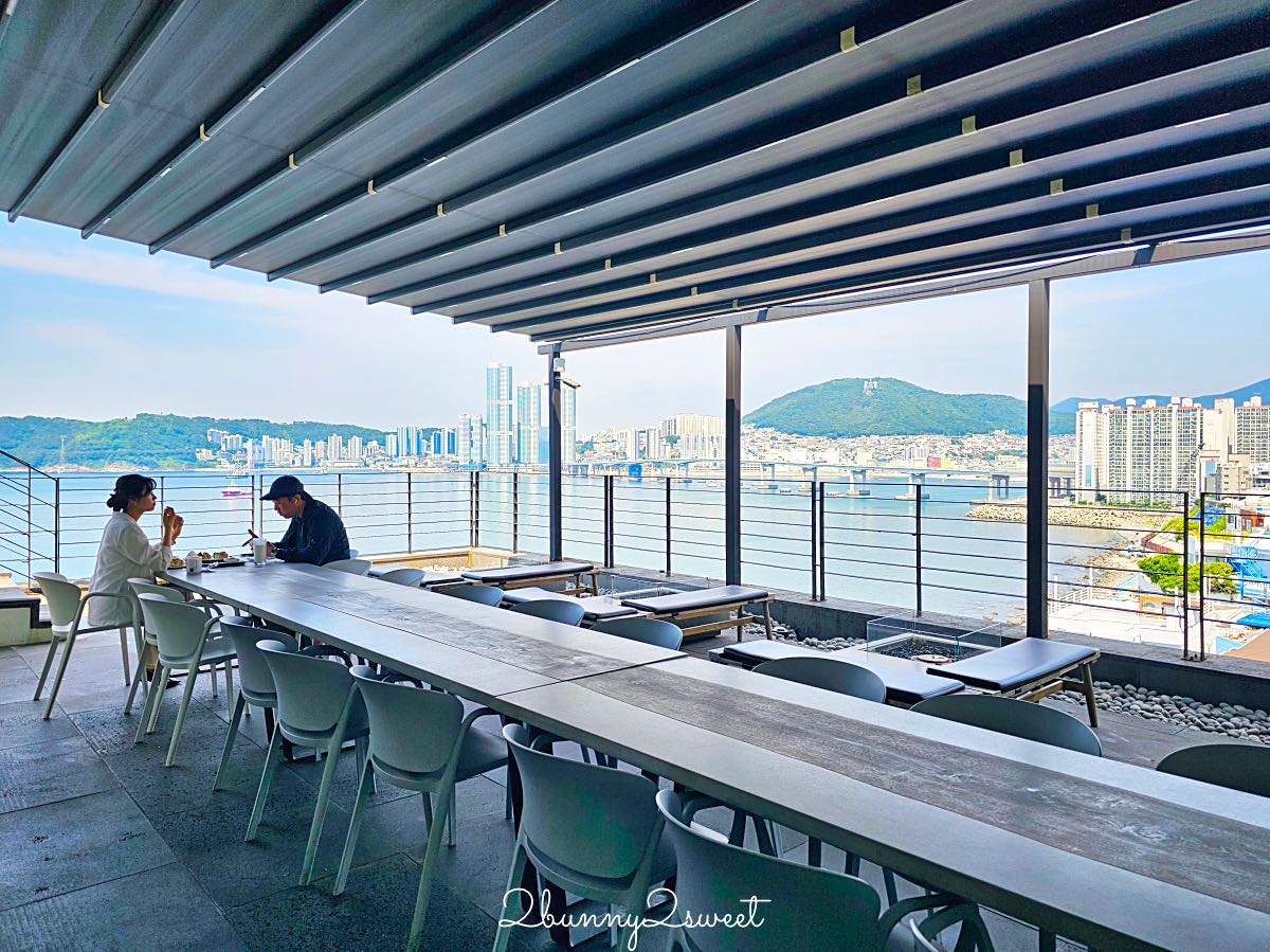 釜山白淺灘咖啡廳｜Aether海景咖啡廳開箱，270度無敵海景＋人氣早午餐，影島必訪景觀咖啡廳 @兔兒毛毛姊妹花