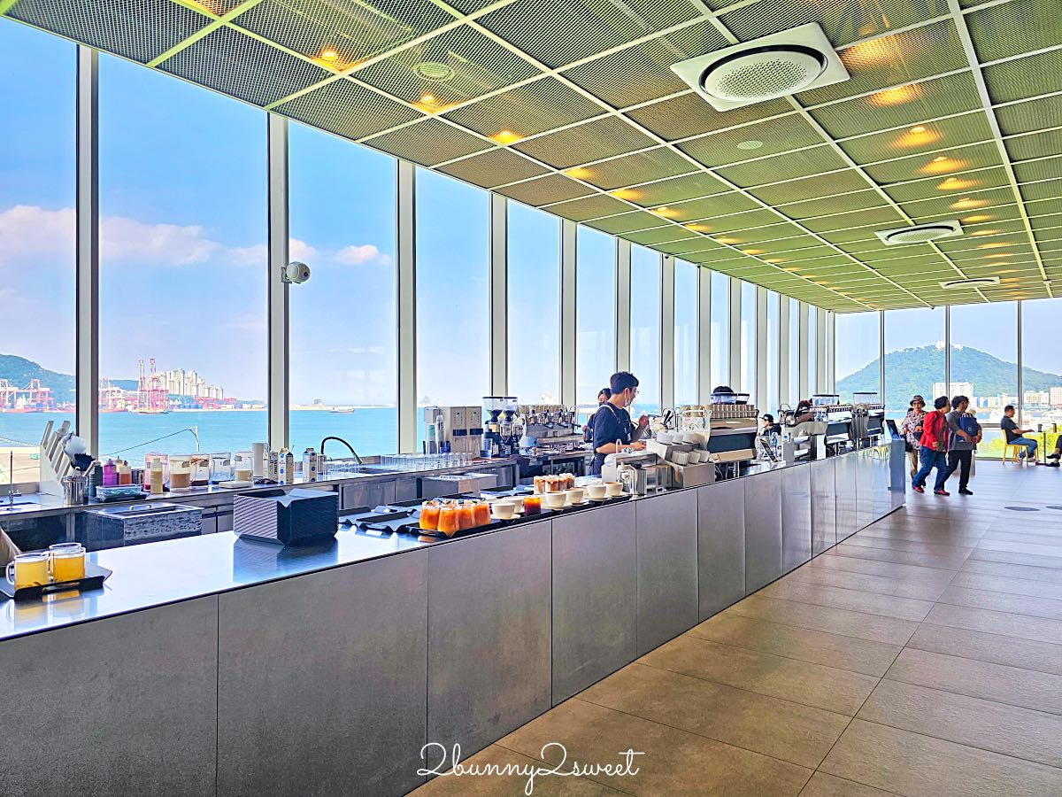 釜山影島 P.ARK Cafe & Bakery｜釜山最大海景咖啡廳，階梯劇場座位＋港灣第一排景觀，Arte Museum旁必訪打卡景點 @兔兒毛毛姊妹花