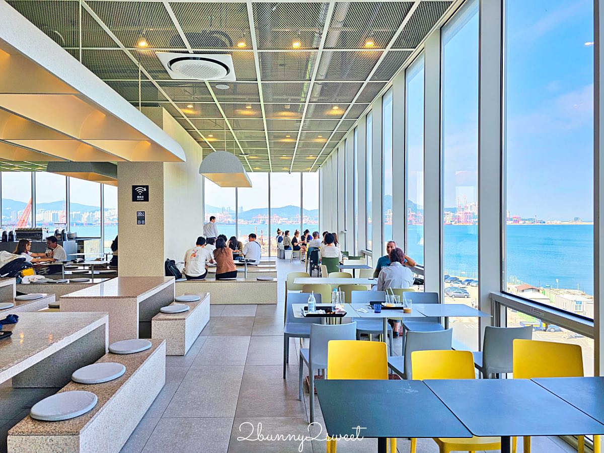 釜山影島 P.ARK Cafe & Bakery｜釜山最大海景咖啡廳，階梯劇場座位＋港灣第一排景觀，Arte Museum旁必訪打卡景點 @兔兒毛毛姊妹花
