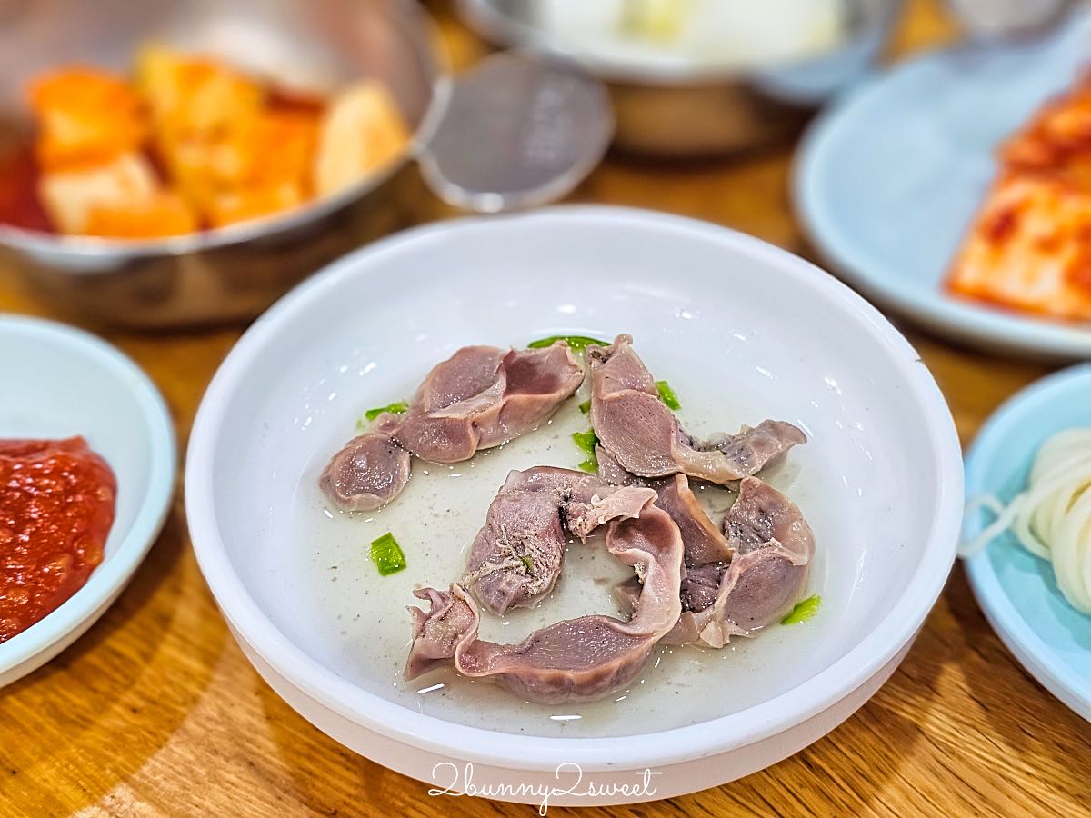 釜山南浦美食》南浦蔘雞湯|60年老字號蔘雞湯名店,招牌蔘雞湯+電烤雞一次滿足 @兔兒毛毛姊妹花 釜山南浦美食》南浦蔘雞湯|60年老字號蔘雞湯名店,招牌蔘雞湯+電烤雞一次滿足 @兔兒毛毛姊妹花