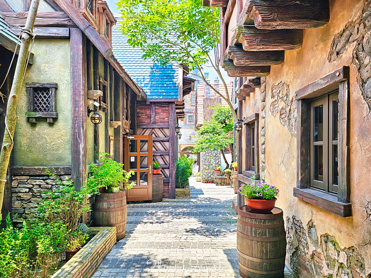 【歐樂沃築夢城堡】嘉義景點推薦｜歐洲童話城堡、可可觀光工廠、夢幻歐風小鎮，一秒走進童話世界 @兔兒毛毛姊妹花