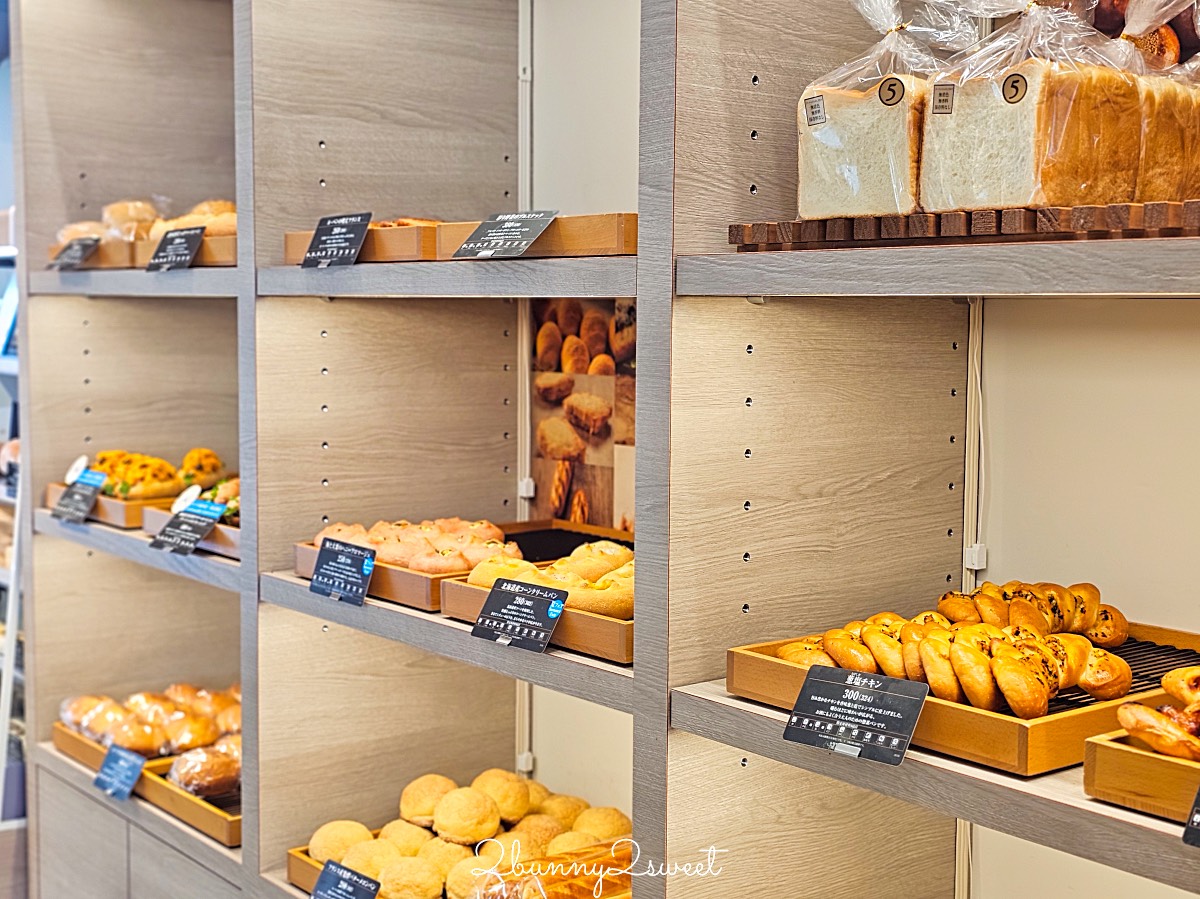 【LE PAN 神戶港總本店】神戶最美麵包店推薦,足湯咖啡、現烤麵包、甜點蛋糕一次滿足 @兔兒毛毛姊妹花 【LE PAN 神戶港總本店】神戶最美麵包店推薦,足湯咖啡、現烤麵包、甜點蛋糕一次滿足 @兔兒毛毛姊妹花