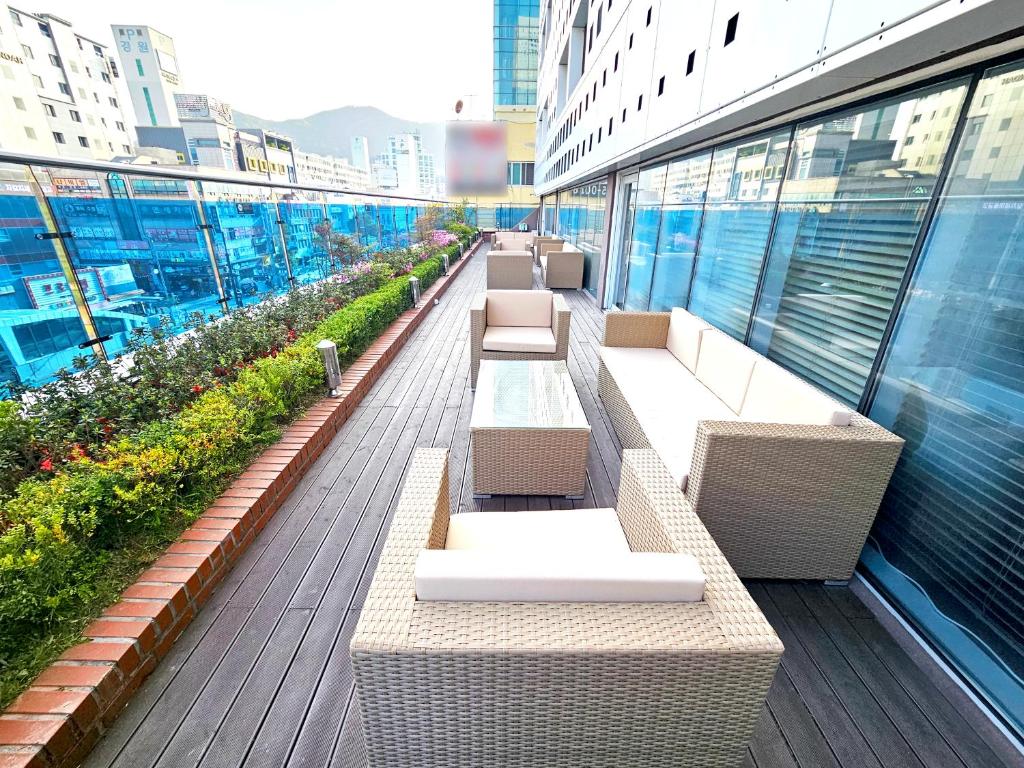 Hotel Foret Premier Nampo 弗萊特普瑞米爾南浦酒店開箱|釜山南浦住宿,地鐵站、BIFF廣場旁高CP值飯店推薦 @兔兒毛毛姊妹花 Hotel Foret Premier Nampo 弗萊特普瑞米爾南浦酒店開箱|釜山南浦住宿,地鐵站、BIFF廣場旁高CP值飯店推薦 @兔兒毛毛姊妹花