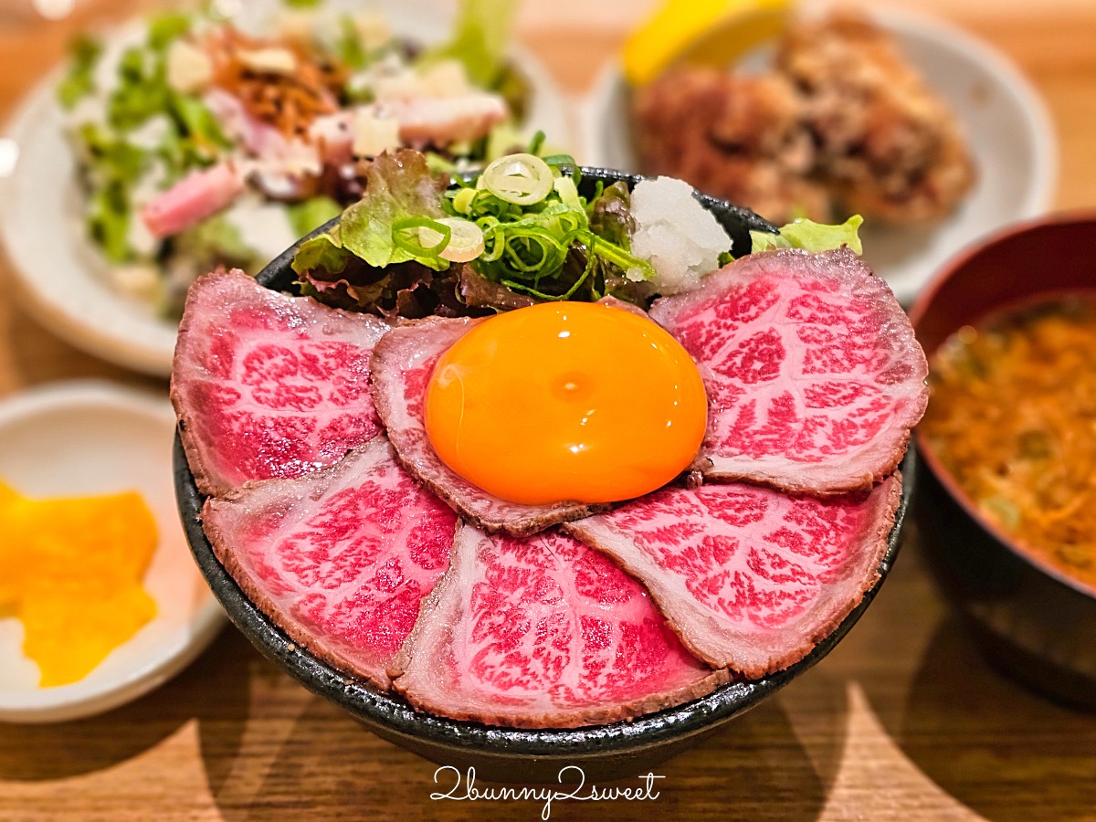 【肉タレ屋 なんばBAL店 Nikutareya Meat BAL Namba】大阪難波黑毛和牛丼推薦！金賞烤牛肉丼、A5和牛、菜單價位一次看 @兔兒毛毛姊妹花