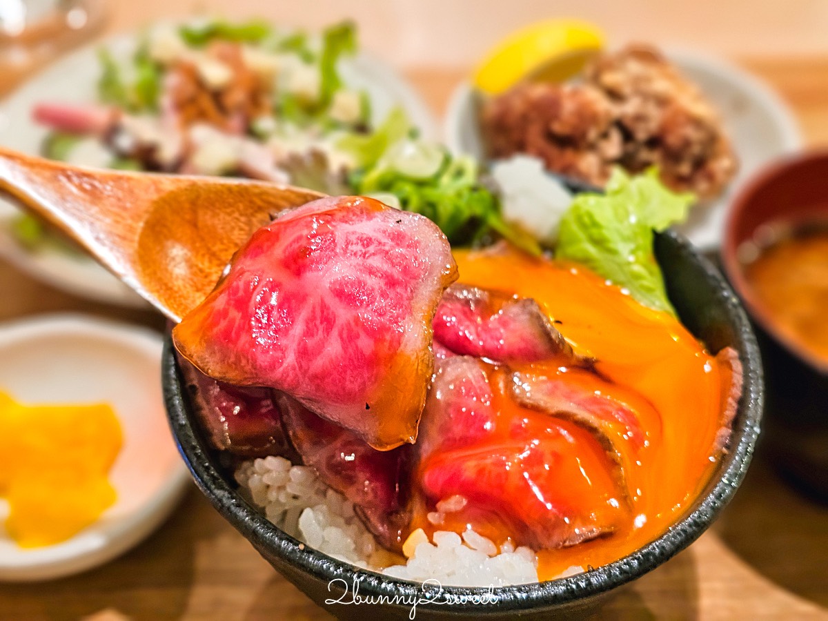 【肉タレ屋 なんばBAL店 Nikutareya Meat BAL Namba】大阪難波黑毛和牛丼推薦！金賞烤牛肉丼、A5和牛、菜單價位一次看 @兔兒毛毛姊妹花