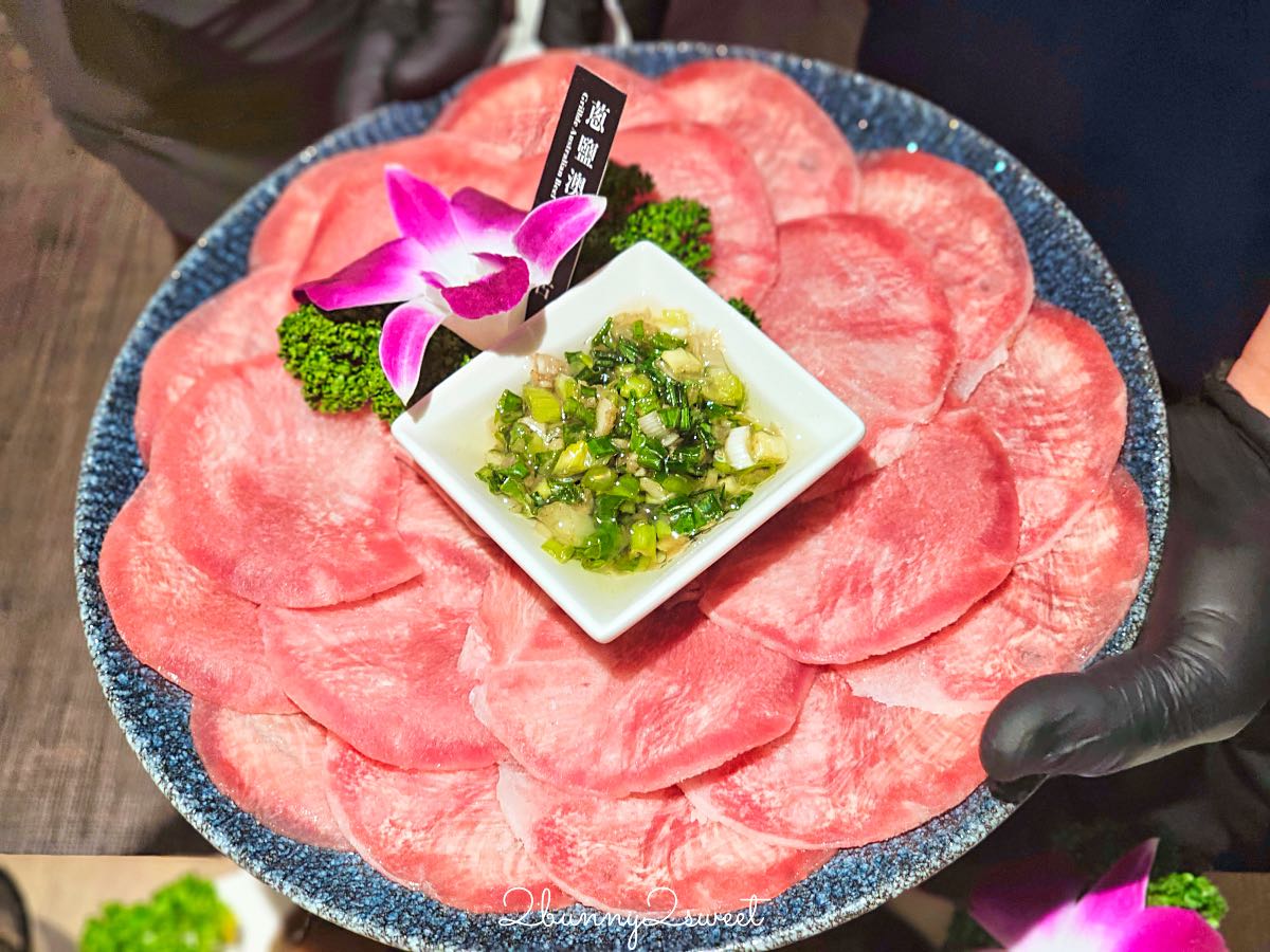 【星曜雞湯】中山站美食推薦！台北雞湯火鍋必吃鮑魚金湯，父親節活動、龍蝦買一送一優惠 @兔兒毛毛姊妹花
