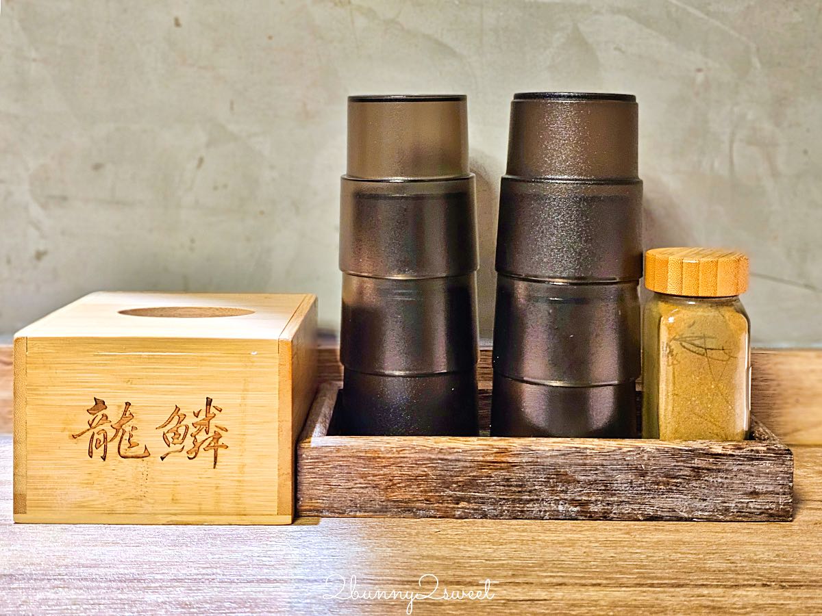 【龍鱗拉麵】台北中山站美食｜豪華蝦肉拉麵超吸睛！免費加麵加湯，中山站拉麵推薦 @兔兒毛毛姊妹花