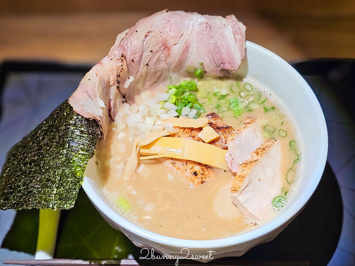 【龍鱗拉麵】台北中山站美食｜豪華蝦肉拉麵超吸睛！免費加麵加湯，中山站拉麵推薦 @兔兒毛毛姊妹花