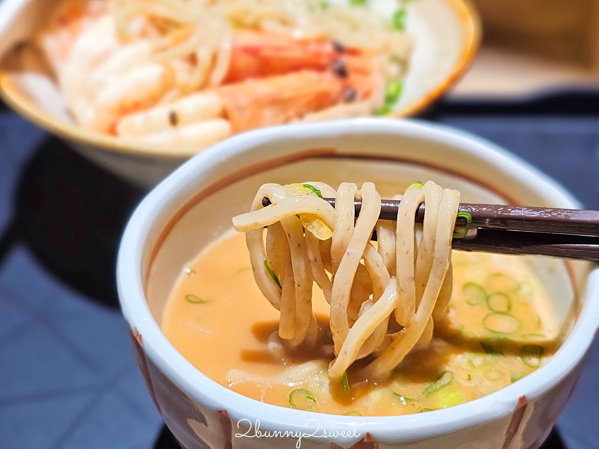 【龍鱗拉麵】台北中山站美食｜豪華蝦肉拉麵超吸睛！免費加麵加湯，中山站拉麵推薦 @兔兒毛毛姊妹花