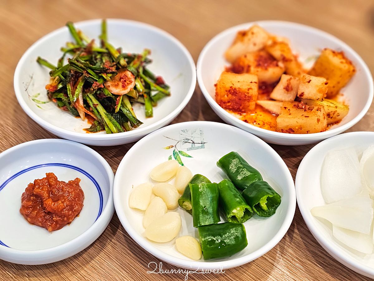 【兄弟傳統豬肉湯飯】釜山海雲台50年老字號美食！海雲台市場傳統豬肉湯飯不用排隊 @兔兒毛毛姊妹花