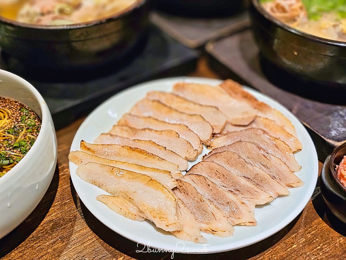 【嚴湧帛豬肉湯飯海雲台店】釜山必吃豬肉湯飯!海雲台早餐推薦,釜山式、密陽式雙湯頭 @兔兒毛毛姊妹花 【嚴湧帛豬肉湯飯海雲台店】釜山必吃豬肉湯飯!海雲台早餐推薦,釜山式、密陽式雙湯頭 @兔兒毛毛姊妹花
