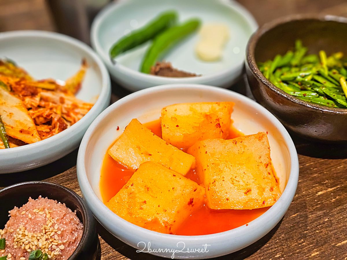 【嚴湧帛豬肉湯飯海雲台店】釜山必吃豬肉湯飯！海雲台早餐推薦，釜山式、密陽式雙湯頭 @兔兒毛毛姊妹花