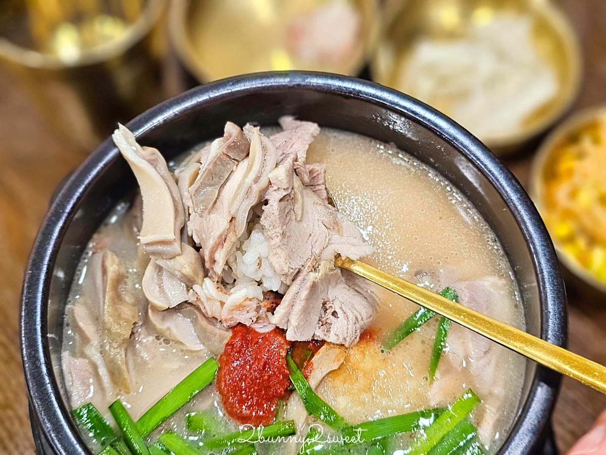 【釜山湯飯 부산국밥】南京三民美食推薦,韓國人開的道地豬肉湯飯,濃郁豬骨湯配蝦醬超對味 @兔兒毛毛姊妹花 【釜山湯飯 부산국밥】南京三民美食推薦,韓國人開的道地豬肉湯飯,濃郁豬骨湯配蝦醬超對味 @兔兒毛毛姊妹花