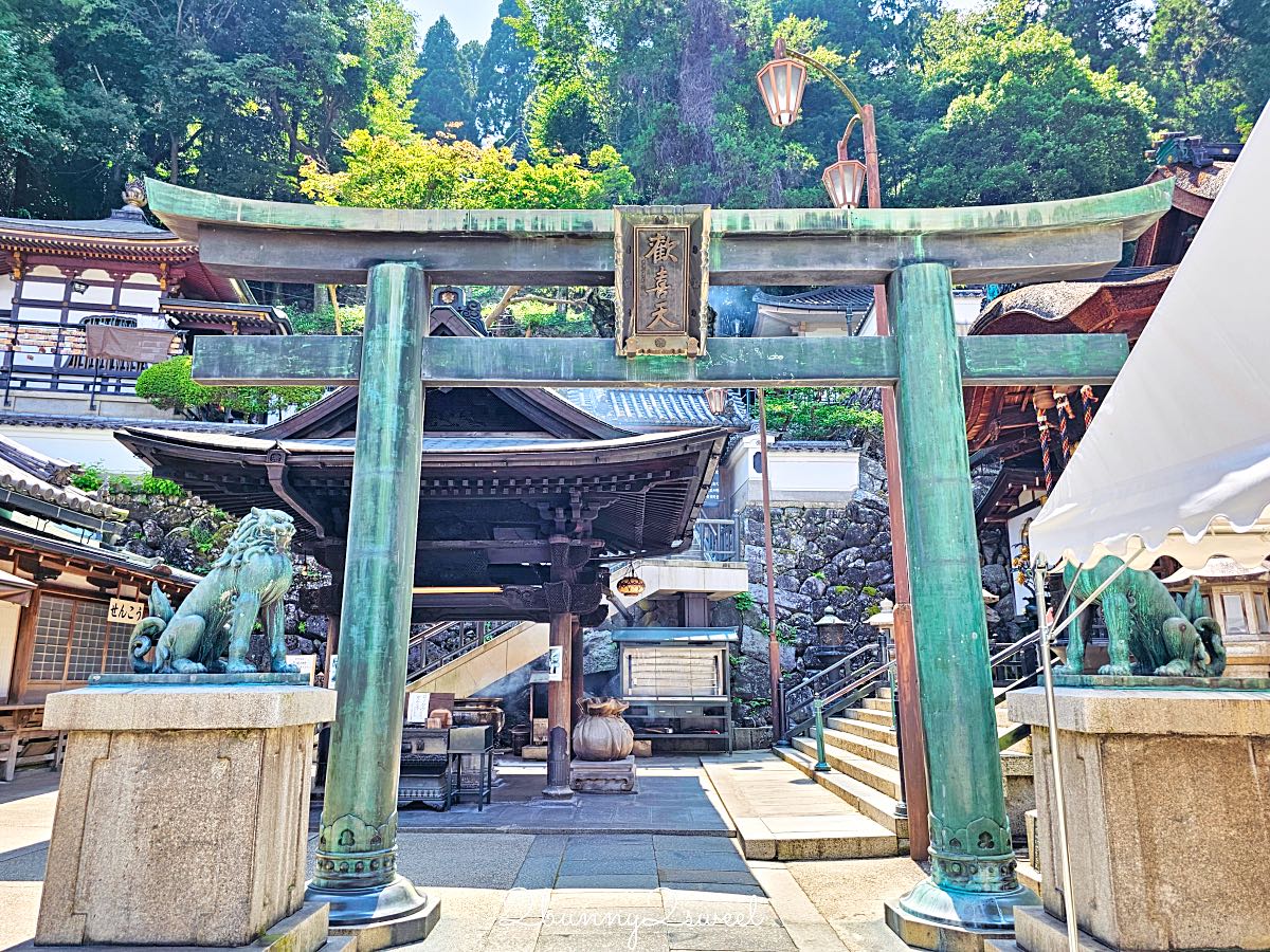 【寶山寺】奈良生駒山必訪古寺！搭生駒纜車拜生駒聖天，般若窟、參道景點攻略 @兔兒毛毛姊妹花