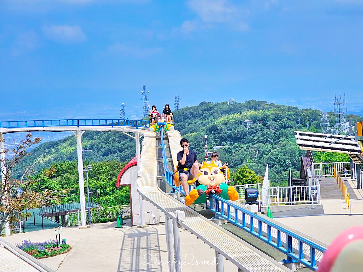 【生駒山上遊樂園】大阪近郊免費入園親子景點！奈良必玩山頂空中腳踏車、門票交通設施攻略 @兔兒毛毛姊妹花