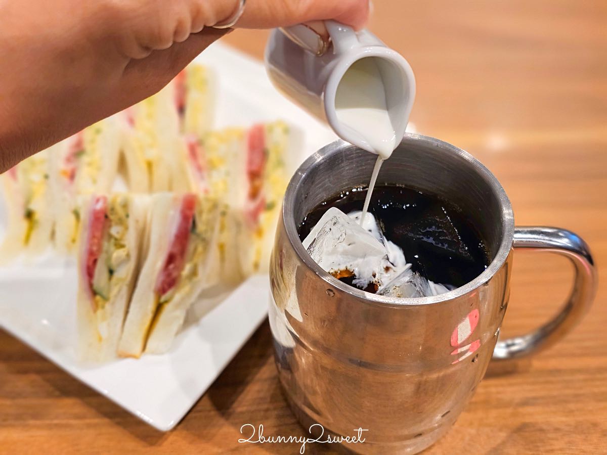 【喫茶ビクトリヤ VICTORIA】大阪難波早餐推薦,1957年老字號喫茶店,點飲料免費送吐司 @兔兒毛毛姊妹花 【喫茶ビクトリヤ VICTORIA】大阪難波早餐推薦,1957年老字號喫茶店,點飲料免費送吐司 @兔兒毛毛姊妹花
