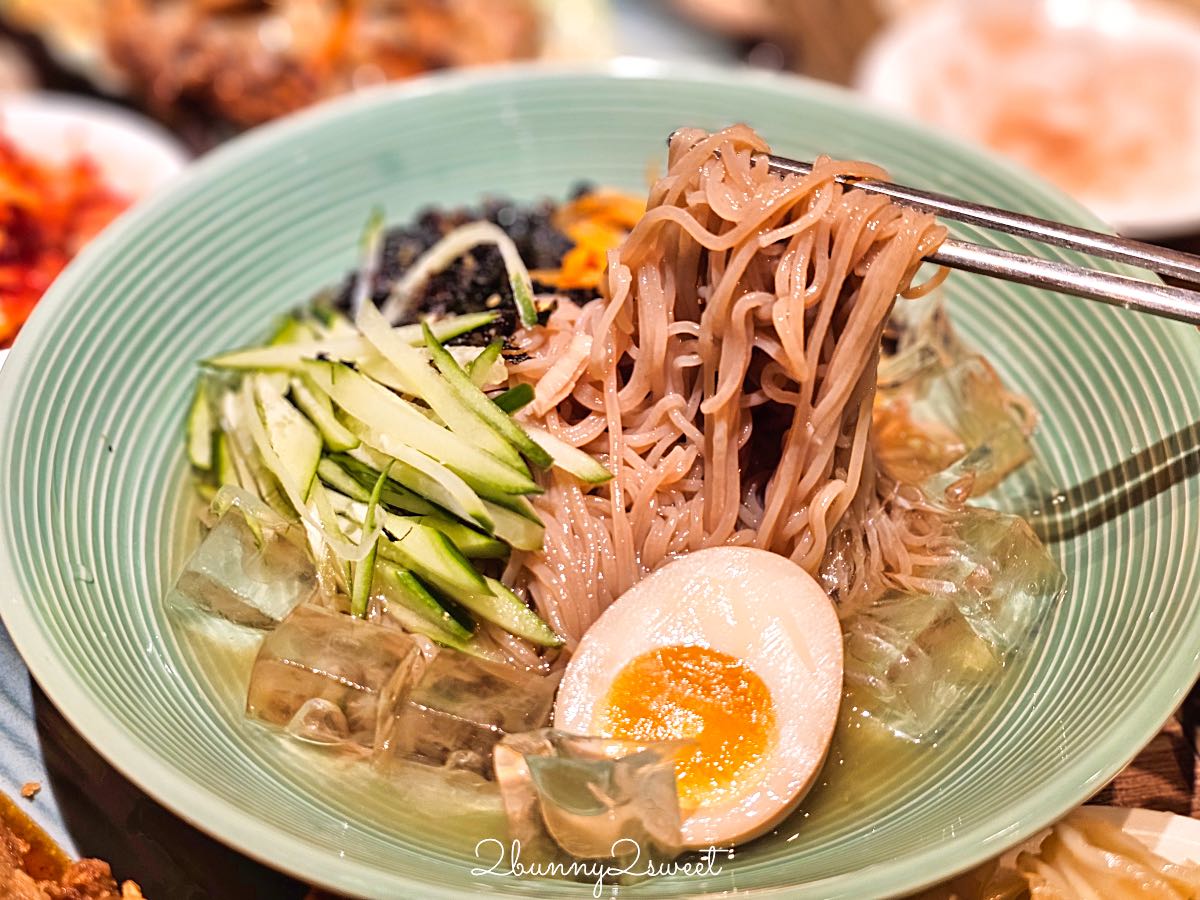 【北村豆腐家】大巨蛋美食：遠東 Garden City 韓式料理豆腐鍋，小菜吃到飽、贈送霜淇淋 @兔兒毛毛姊妹花