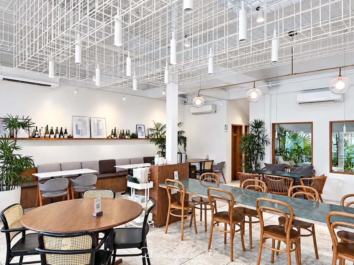 【Busaba Ayutthaya Cuisine】泰國大城咖啡廳推薦!純白泰式建築、運河景觀、創意泰式料理與下午茶 @兔兒毛毛姊妹花 【Busaba Ayutthaya Cuisine】泰國大城咖啡廳推薦!純白泰式建築、運河景觀、創意泰式料理與下午茶 @兔兒毛毛姊妹花