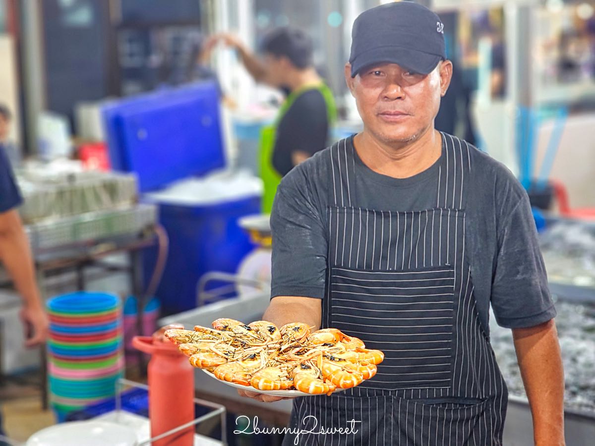 【蝦姐妹餐廳 Kung Phuean Praew】泰國大城美食推薦！現烤大頭河蝦鮮甜爆膏，平價海鮮餐廳必吃 @兔兒毛毛姊妹花