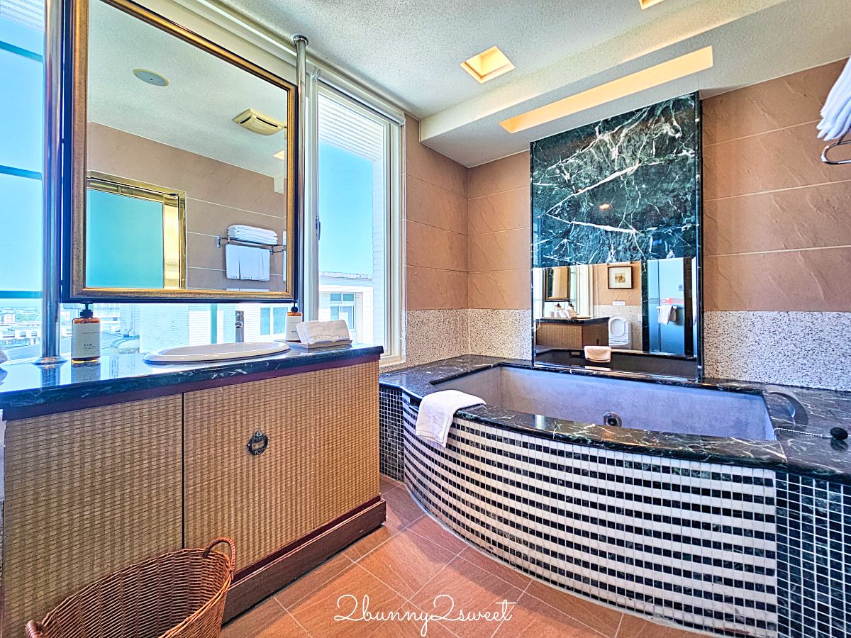 【德陽暮沐】礁溪溫泉飯店推薦，湯圍溝旁房內溫泉、SPA 水療、親子球池 @兔兒毛毛姊妹花