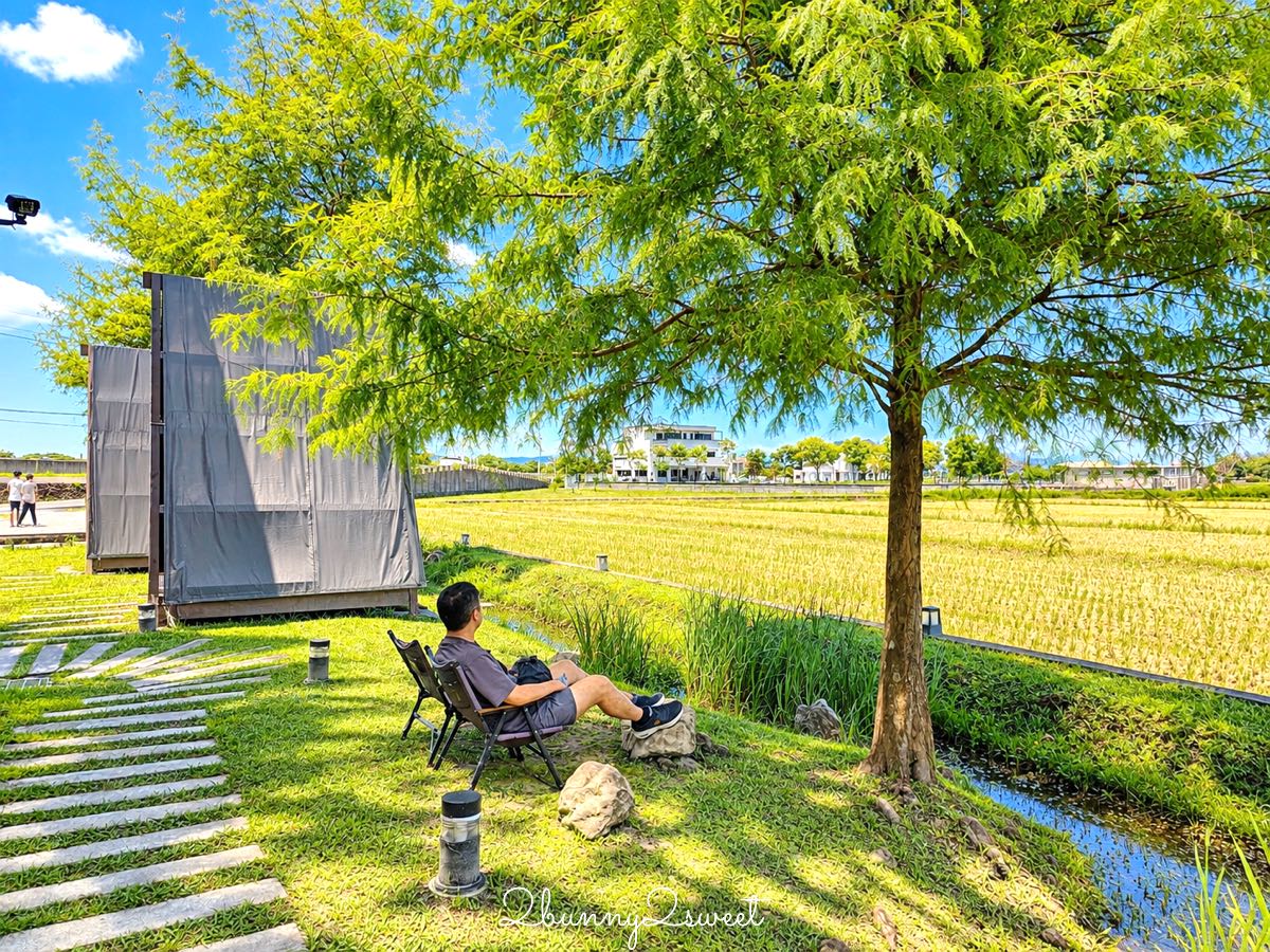 【黑宅 Black House】宜蘭頭城景觀咖啡廳推薦！黑色穀倉建築、稻田鞦韆、早午餐下午茶 @兔兒毛毛姊妹花