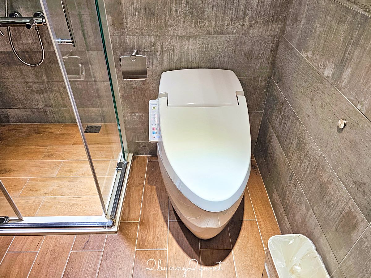 【HOTEL R14 巨蛋旅店】高雄巨蛋住宿推薦!捷運站步行1分鐘、兩大床家庭房、蔬食自助早餐開箱 @兔兒毛毛姊妹花 【HOTEL R14 巨蛋旅店】高雄巨蛋住宿推薦!捷運站步行1分鐘、兩大床家庭房、蔬食自助早餐開箱 @兔兒毛毛姊妹花