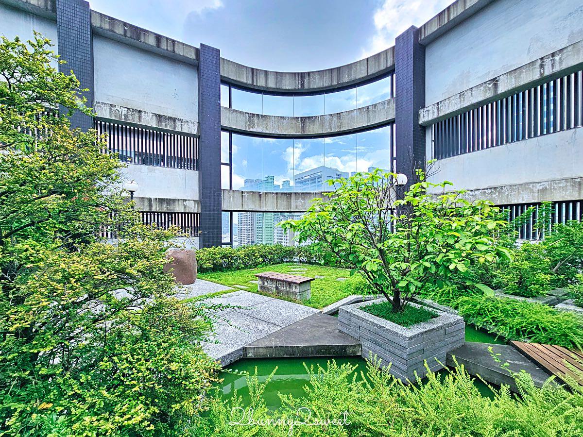 【HOTEL R14 巨蛋旅店】高雄巨蛋住宿推薦!捷運站步行1分鐘、兩大床家庭房、蔬食自助早餐開箱 @兔兒毛毛姊妹花 【HOTEL R14 巨蛋旅店】高雄巨蛋住宿推薦!捷運站步行1分鐘、兩大床家庭房、蔬食自助早餐開箱 @兔兒毛毛姊妹花