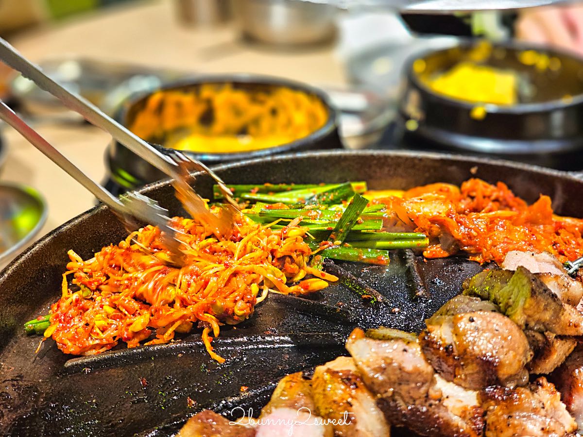 【SSAM 韓式燒肉專門店 遠東大巨蛋店】台北大巨蛋美食推薦,專人代烤韓式豬肉拼盤必吃枕頭肉 @兔兒毛毛姊妹花 【SSAM 韓式燒肉專門店 遠東大巨蛋店】台北大巨蛋美食推薦,專人代烤韓式豬肉拼盤必吃枕頭肉 @兔兒毛毛姊妹花