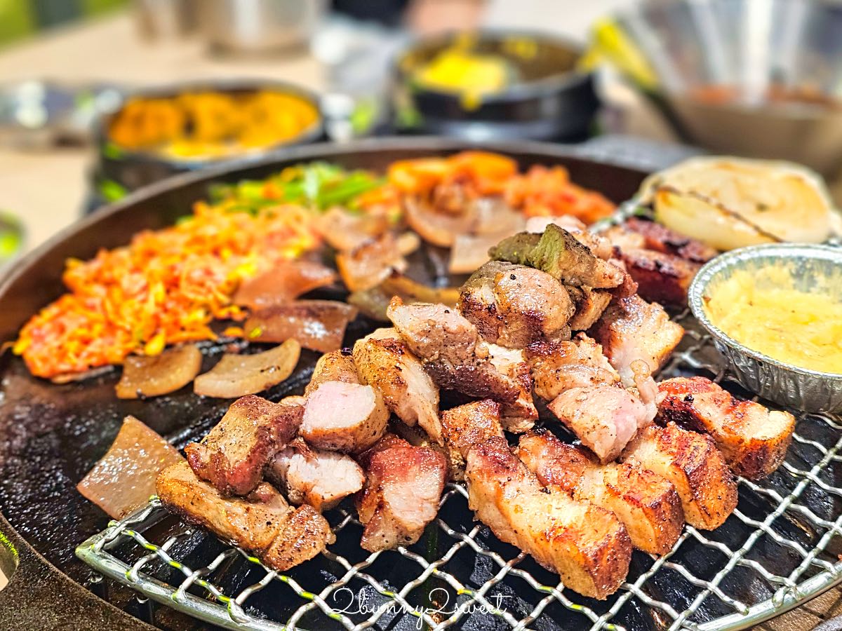 【SSAM 韓式燒肉專門店 遠東大巨蛋店】台北大巨蛋美食推薦,專人代烤韓式豬肉拼盤必吃枕頭肉 @兔兒毛毛姊妹花 【SSAM 韓式燒肉專門店 遠東大巨蛋店】台北大巨蛋美食推薦,專人代烤韓式豬肉拼盤必吃枕頭肉 @兔兒毛毛姊妹花