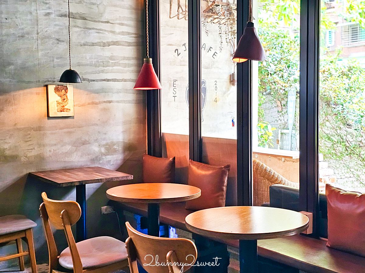 【2J Cafe】台北大安森林公園咖啡廳|大安站藤蔓老宅餐廳、正餐鹹食與復古工業風空間 @兔兒毛毛姊妹花 【2J Cafe】台北大安森林公園咖啡廳|大安站藤蔓老宅餐廳、正餐鹹食與復古工業風空間 @兔兒毛毛姊妹花