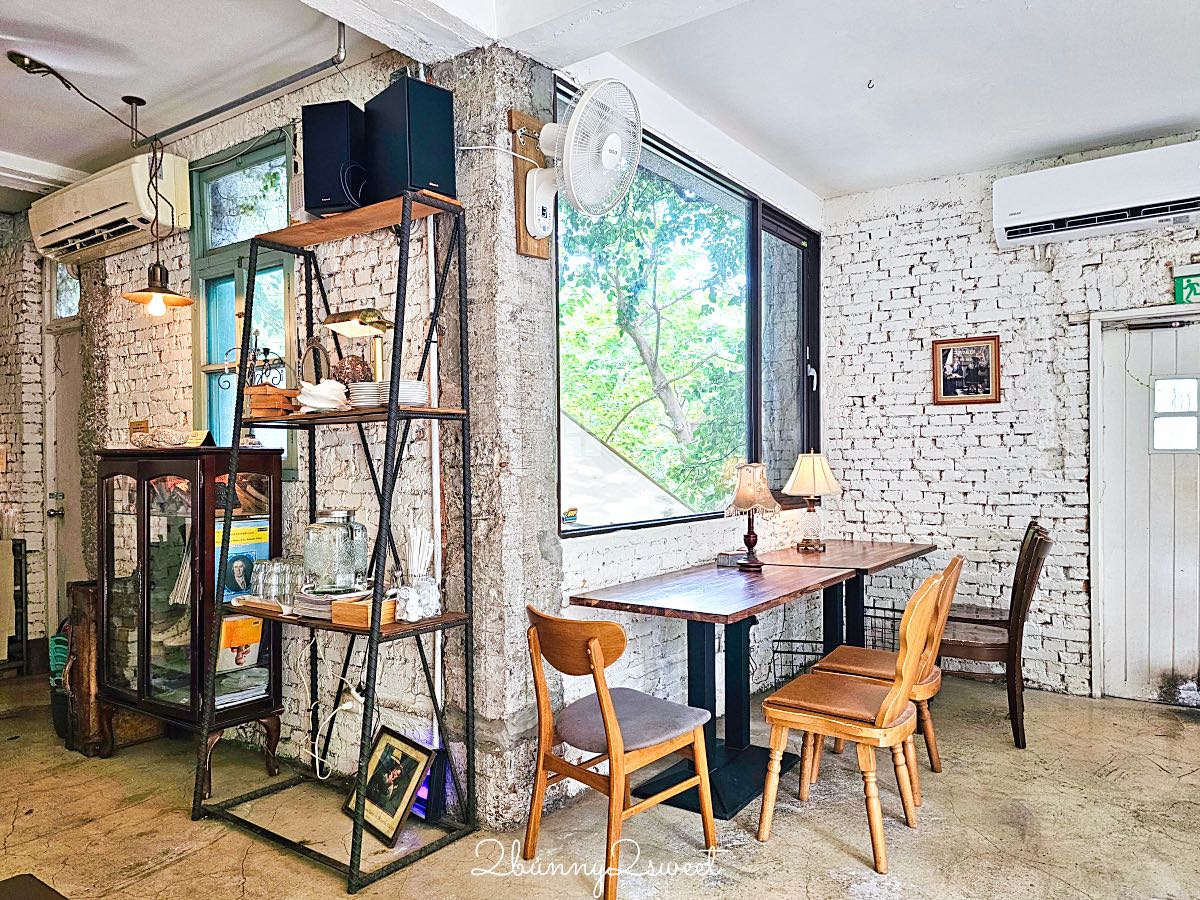 【2J Cafe】台北大安森林公園咖啡廳|大安站藤蔓老宅餐廳、正餐鹹食與復古工業風空間 @兔兒毛毛姊妹花 【2J Cafe】台北大安森林公園咖啡廳|大安站藤蔓老宅餐廳、正餐鹹食與復古工業風空間 @兔兒毛毛姊妹花