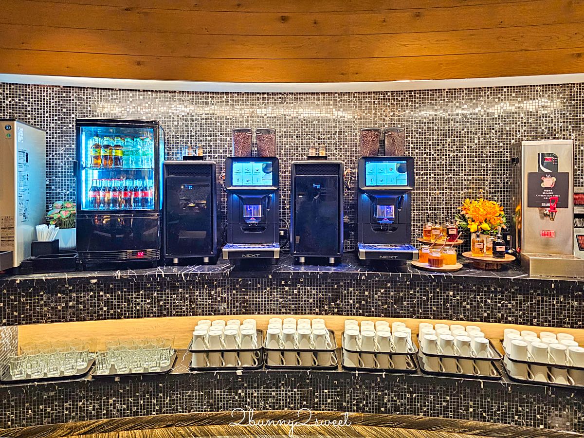 【台北晶華酒店栢麗廳】Buffet 吃到飽推薦！螃蟹海鮮、生魚片、現切爐烤牛排、炙燒握壽司一次吃 @兔兒毛毛姊妹花