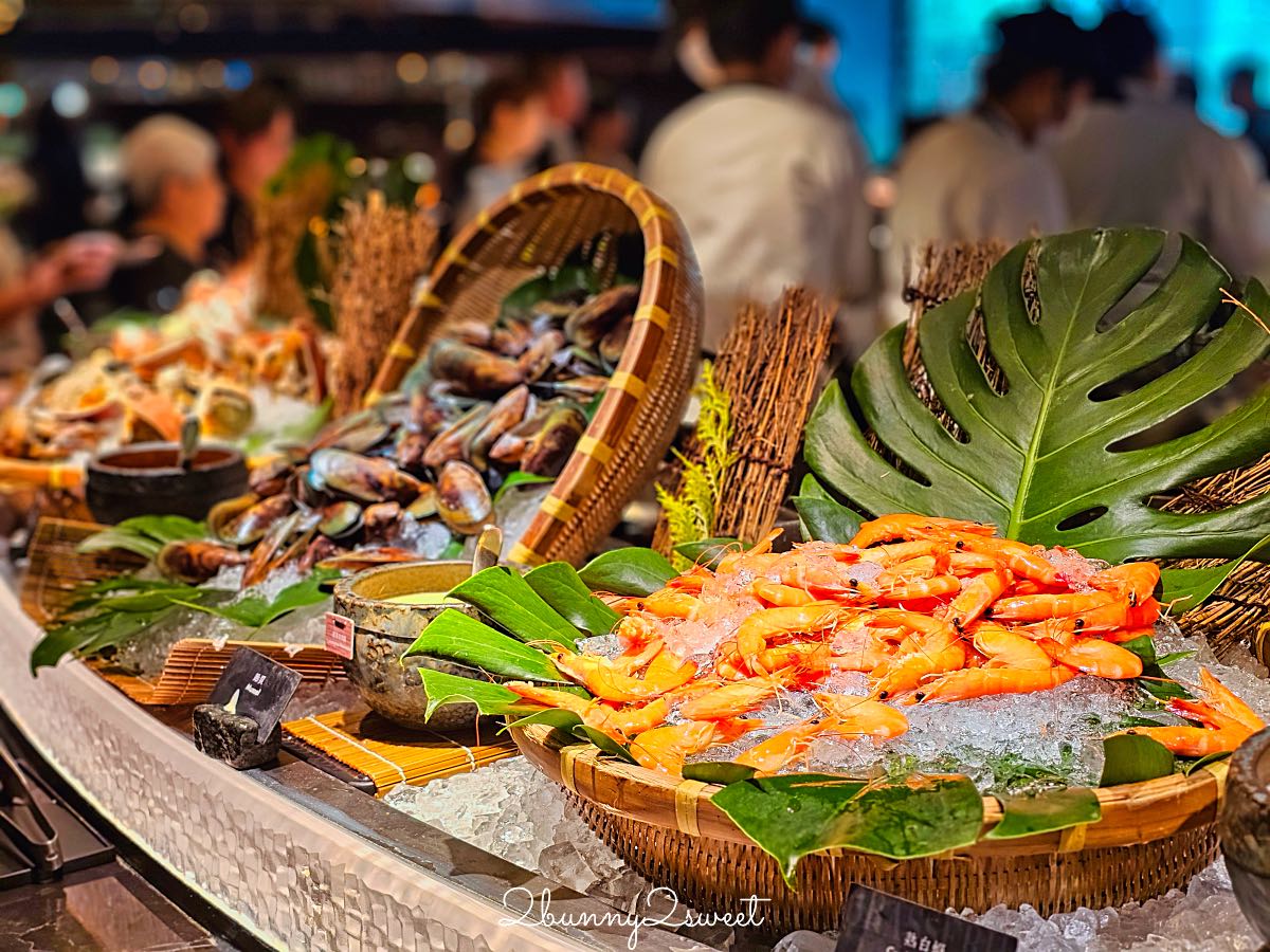 【台北晶華酒店栢麗廳】Buffet 吃到飽推薦！螃蟹海鮮、生魚片、現切爐烤牛排、炙燒握壽司一次吃 @兔兒毛毛姊妹花