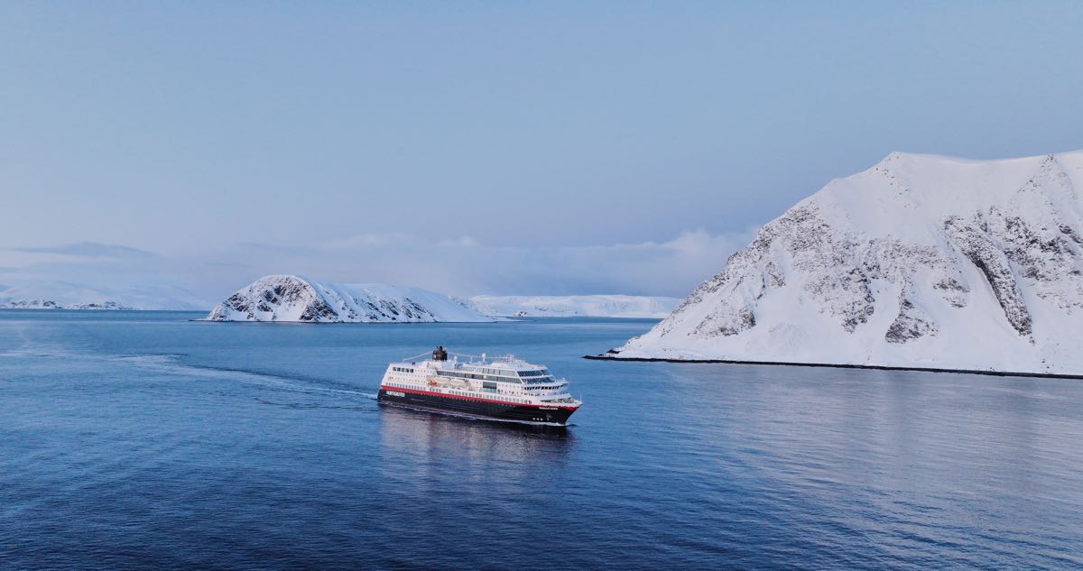 【挪威極光郵輪攻略】Havila、Hurtigruten 怎麼選?航線、費用、艙房、極光季節與訂票比較 @兔兒毛毛姊妹花 【挪威極光郵輪攻略】Havila、Hurtigruten 怎麼選?航線、費用、艙房、極光季節與訂票比較 @兔兒毛毛姊妹花