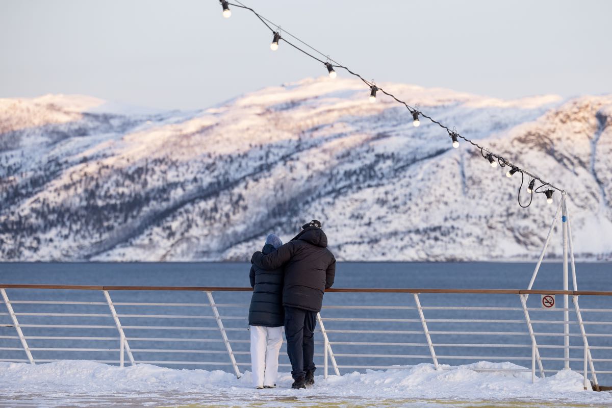 【挪威極光郵輪攻略】Havila、Hurtigruten 怎麼選?航線、費用、艙房、極光季節與訂票比較 @兔兒毛毛姊妹花 【挪威極光郵輪攻略】Havila、Hurtigruten 怎麼選?航線、費用、艙房、極光季節與訂票比較 @兔兒毛毛姊妹花