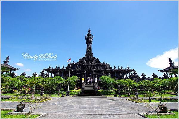 [Bali 2012] 紀錄峇里島血淚革命史的『小婆羅浮屠』 @兔兒毛毛姊妹花
