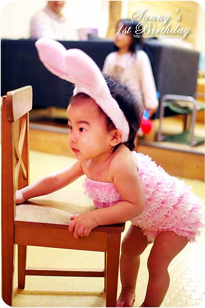 [小兔。1Y0M+] 失控的小壽星。混亂的生日趴 @兔兒毛毛姊妹花