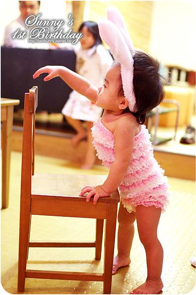 [小兔。1Y0M+] 失控的小壽星。混亂的生日趴 @兔兒毛毛姊妹花