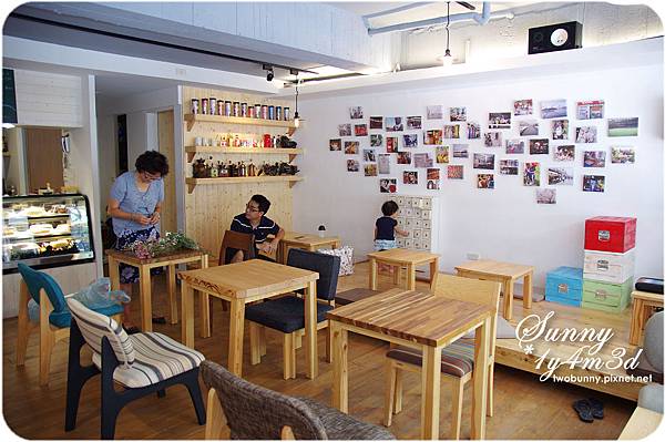 [小兔。1Y4M+] 周末的悠閒布朗趣@六丁目 Cafe @兔兒毛毛姊妹花