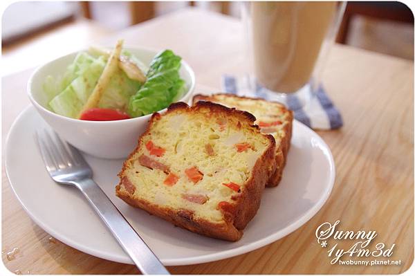 [小兔。1Y4M+] 周末的悠閒布朗趣@六丁目 Cafe @兔兒毛毛姊妹花